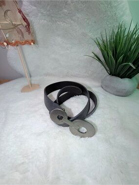 Mexx Modern Grey Leather Belt with Silver Double Circle Buckle 💝